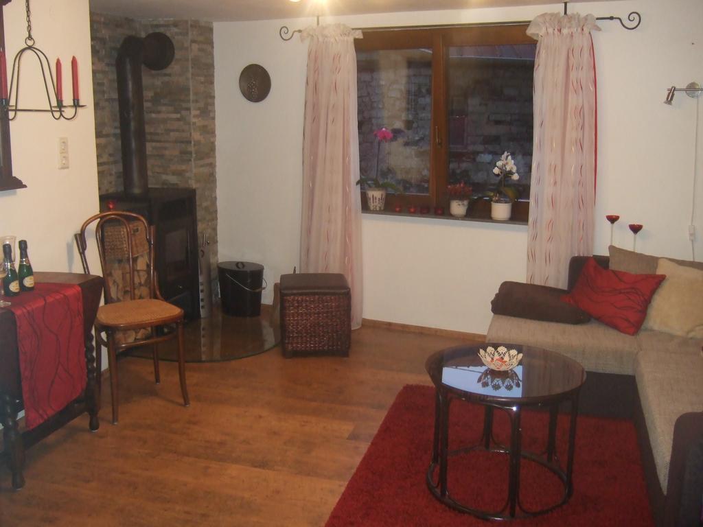 Vila Kleines Winzerhauschen Bremm Pokoj fotografie